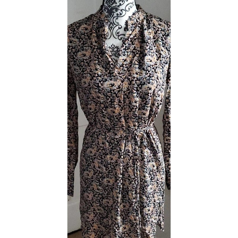 Really smart-looking floral Ann Taylor LOFT dress